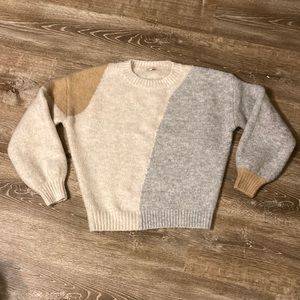 Anthropologie brand Skies are blue sweater women’s size large